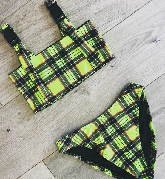 Stílusos, kétrészes női fürdőruha