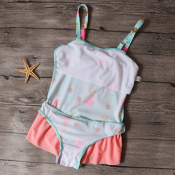 Costum de baie intreg pentru copii cu imprimeu in mai multe culori si cu bretele reglabile