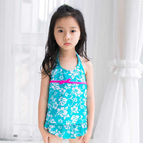 Costum de baie pentru copii din două părți cu motive florale