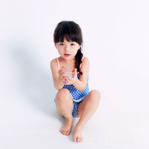 Costum de baie pentru copii din două părți de culoare deschisă