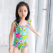 Costum de baie pentru copii cu volane in motive florale