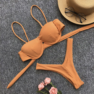 Modern női fürdőruha két részből, több színben