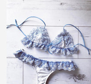 Costum de baie delicat de dama din doua piese cu dantela