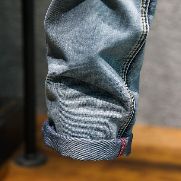 Világos alkalmi férfi farmernadrág