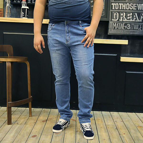 Blugi pentru bărbați elastici în mai multe culori