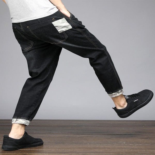 Blugi barbatesti model lat cu motive de camuflaj