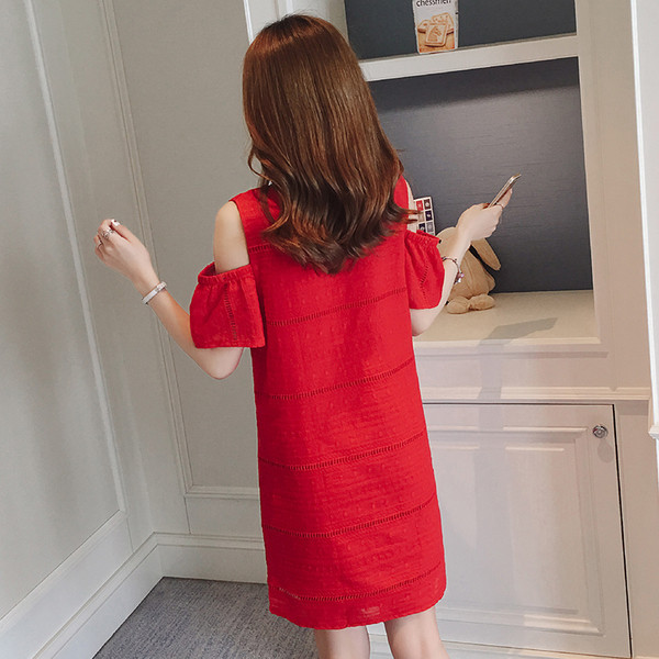 Rochie roșie elegantă pentru gravide