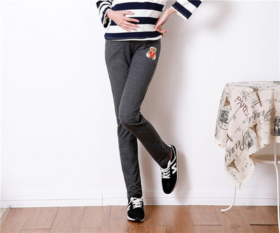 Kényelmes sportnadrág kismamáknak három színben