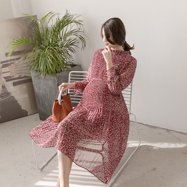 Hosszú ruha terhes nőknek három színben