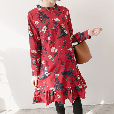 Μακρύ φόρεμα με μακριά μανίκια για έγκυες γυναίκες με φυτικά κίνητρα