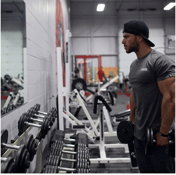 Ανδρικό μπλουζάκι σε διάφορα χρώματα