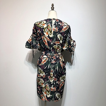 Modern női ruha 3/4-es ujjú virágmintás, O-nyakú