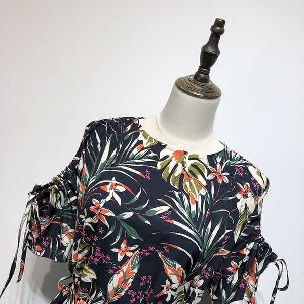 Modern női ruha 3/4-es ujjú virágmintás, O-nyakú