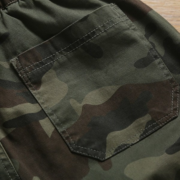 Ανδρικά παντελόνια σε διάφορα χρώματα με καμουφλάζ  μοτίβο