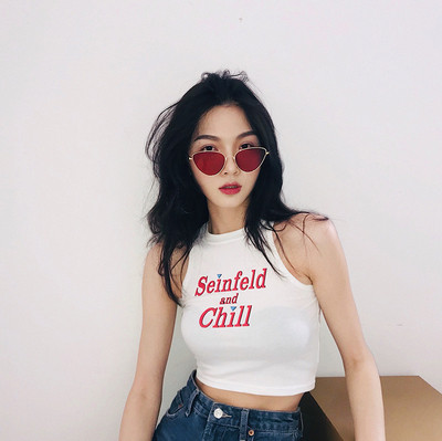 Γυναικείο κοντό αμάνικο σε διάφορα χρώματα με επιγραφή