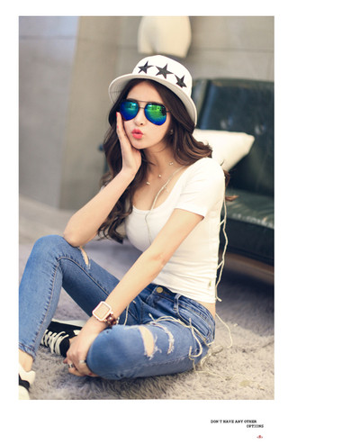 Γυναικεία κοντή μπλούζα με βαθύ λαιμό O σε τρία χρώματα