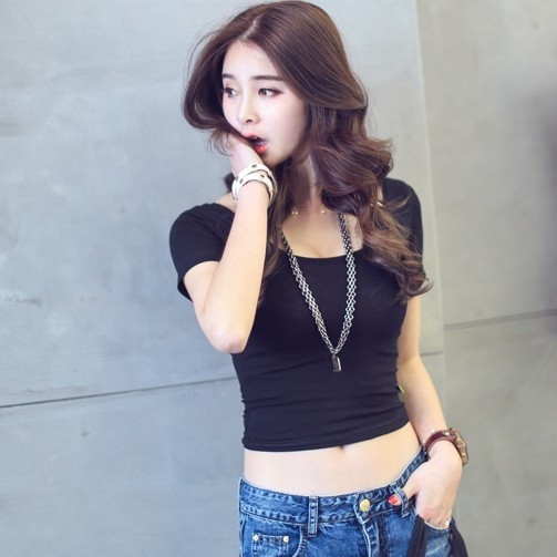 Γυναικεία κοντή μπλούζα με βαθύ λαιμό O σε τρία χρώματα