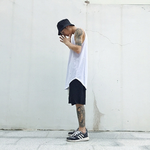 Μακρύ ανδρικό αμάνικο σε διάφορα χρώματα