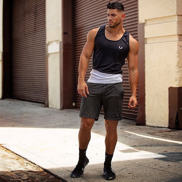 Férfi felső két színben hímzéssel