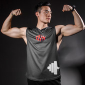 Ανδρικό μπλουζάκι σε μαύρο χρώμα με κουκούλα