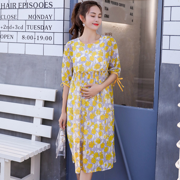 Рокля с флорални мотиви за бременни жени в два цвята