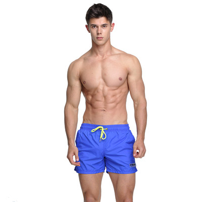 Мъжки бански в два модела с различни цветове