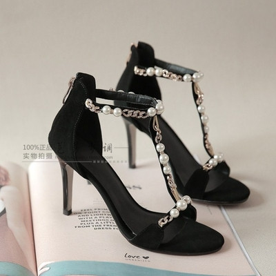 Дамски сандали на висок ток с декорация камъни