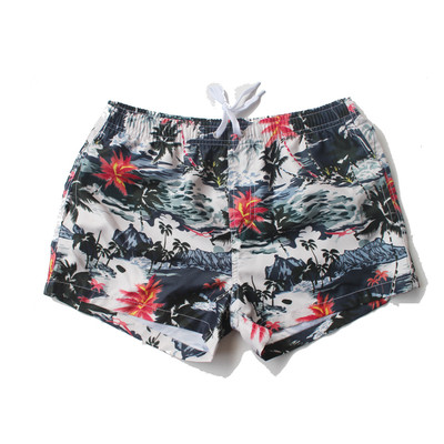 Мъжки бански с флорални мотиви