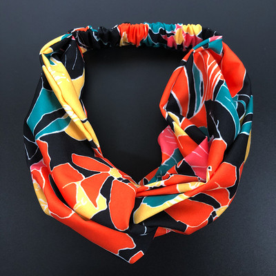 Модерна дамска лента за коca в различни цветни принтове