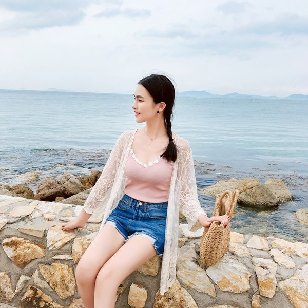 Дамско дантелено парео в два цвята