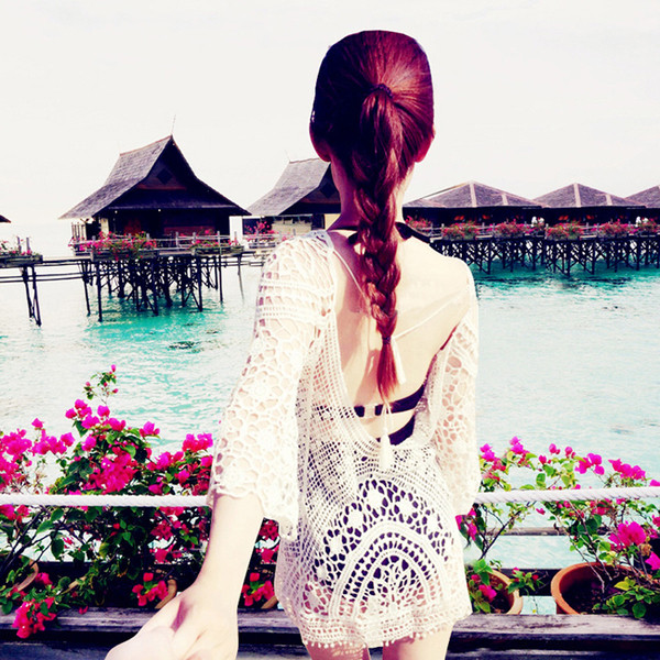 Дамско дантелено парео с връзки в бял цвят