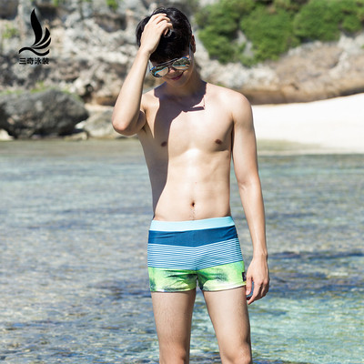 Мъжки бански боксерки в различни цветове