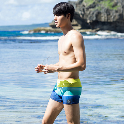 Мъжки бански боксерки в различни цветове