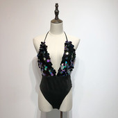 Стилно дамско боди в черен цвят с пайети и дълбоко V-образно деколте и отворен гръб