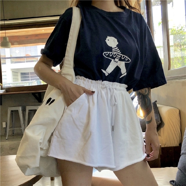 Къси дамски панталони с висока талия широк модел