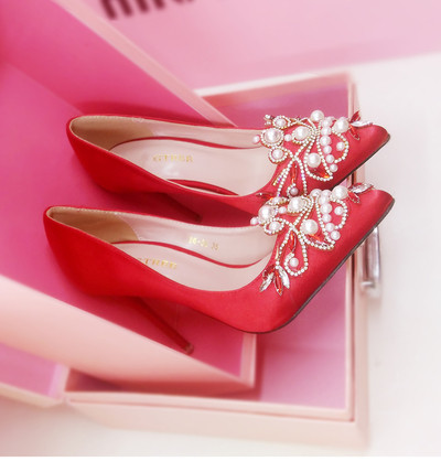 Елегантни дамски обувки с декорация камъни в четири цвята