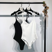 Дамско боди в семпъл модел с V-образно деколте, в бял и черен цвят