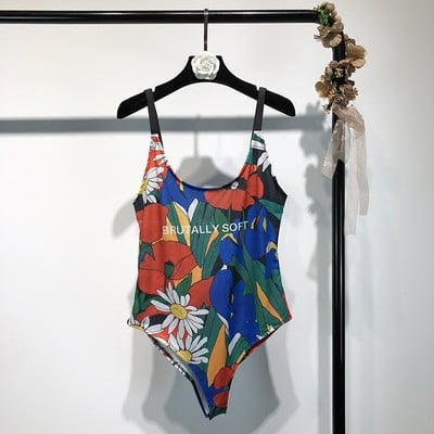 costum de baie elegant pentru femei-corp cu imprimeu floral într-o inscripție