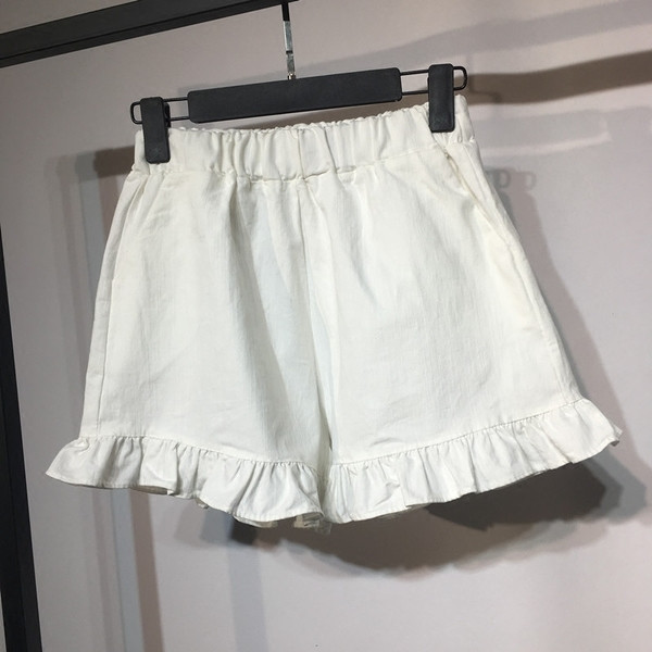 Дамски изчистени къси панталони