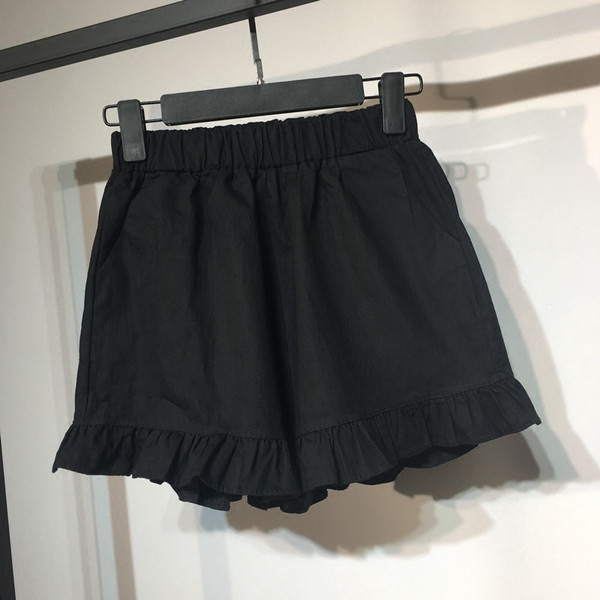 Дамски изчистени къси панталони