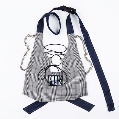 Модерен дамски топ с връзки на каре и щампа