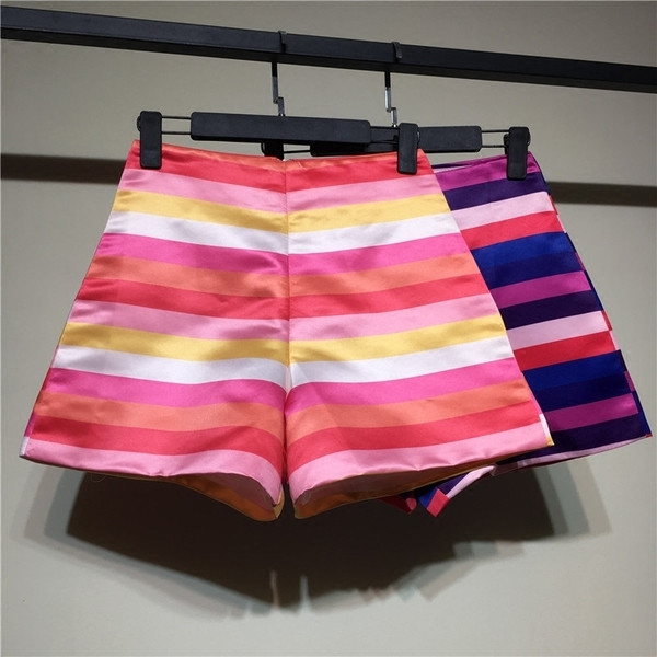 Дамски къси цветни раирани панталони с висока талия