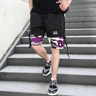 Мъжки къси панталони с камуфлажни елмементи и колани