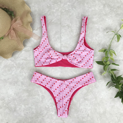 Нежен дамски бански в розов цвят на точки с две лица