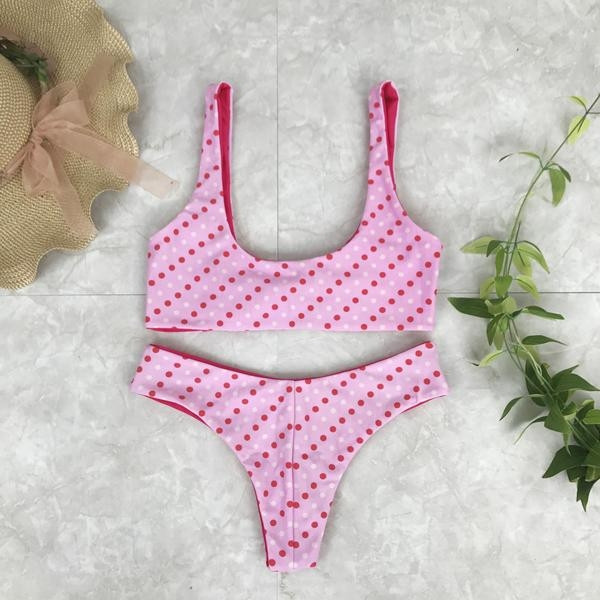 Нежен дамски бански в розов цвят на точки с две лица