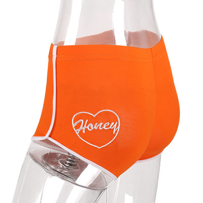 Ежедневни дамски къси панталони в оранжев и червен цвят с надпис