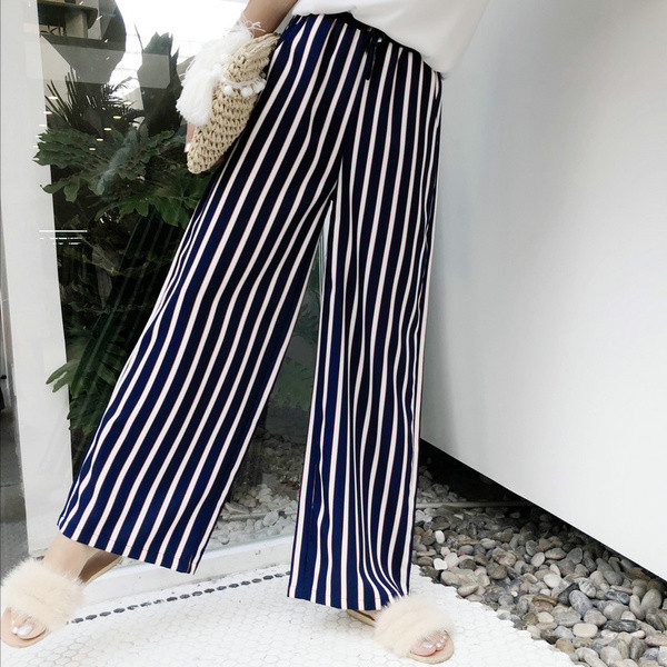 Спортно-елегантен дамски панталон на райе