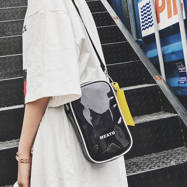 Стилна ежедневна дамска мини чанта в три цвята