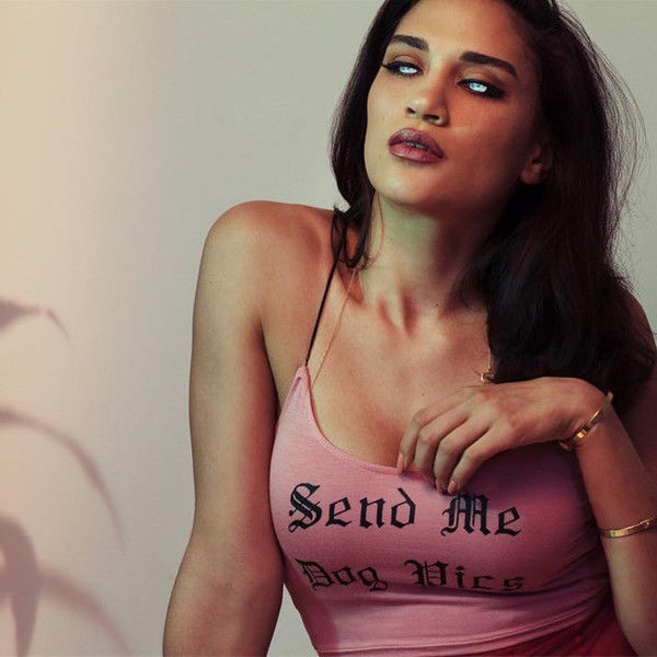 Къс дамски потник с тънки презрамки и надпис