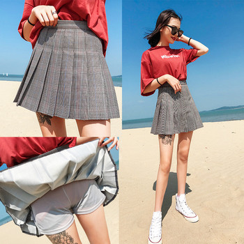 Плисирана и карирана пола-панталон с висока талия